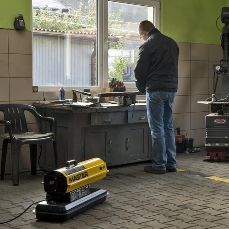 Incalzitor de aer pe motorina Master B35CEL 10kW