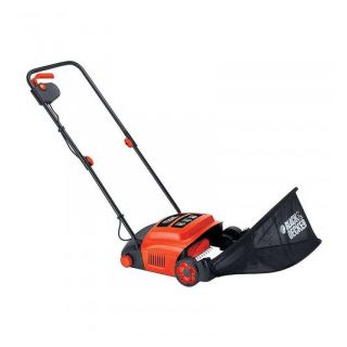 Scarificator pentru gazon Black+Decker GD300 30cm